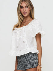 Teigen Broiderie Top White