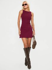 So Alluring Set Currant