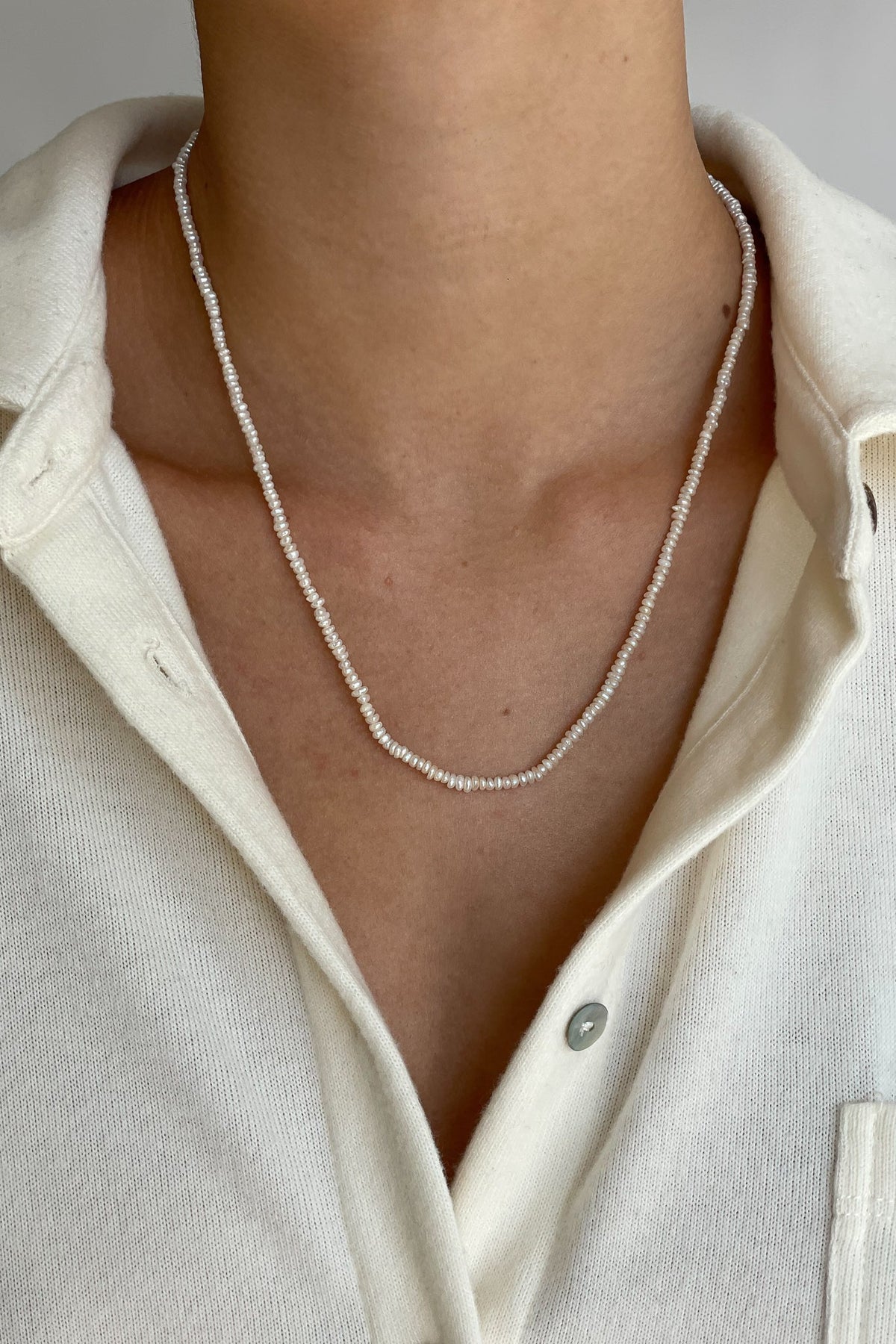 The Small Pearl Necklace