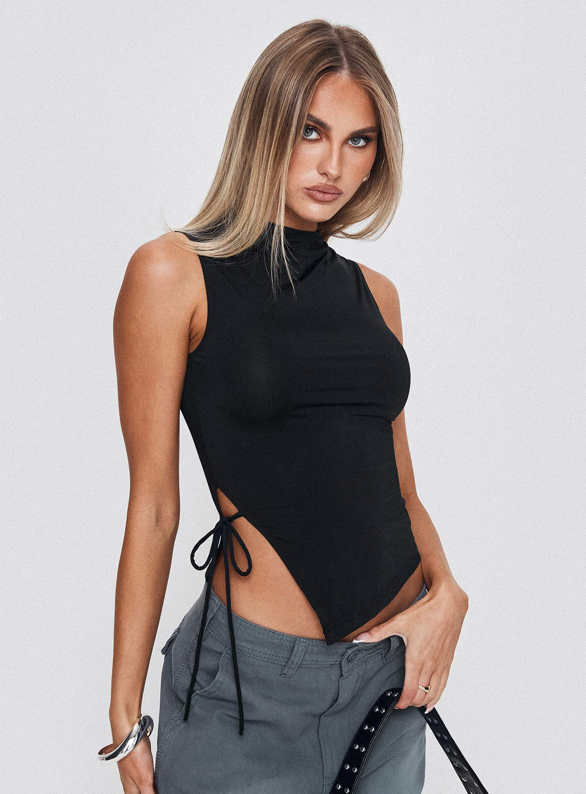 Solarah Tie Side Top Black