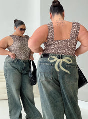 Ribbon Stamp Low Rise Wide Leg Jeans Antique Wash Curve