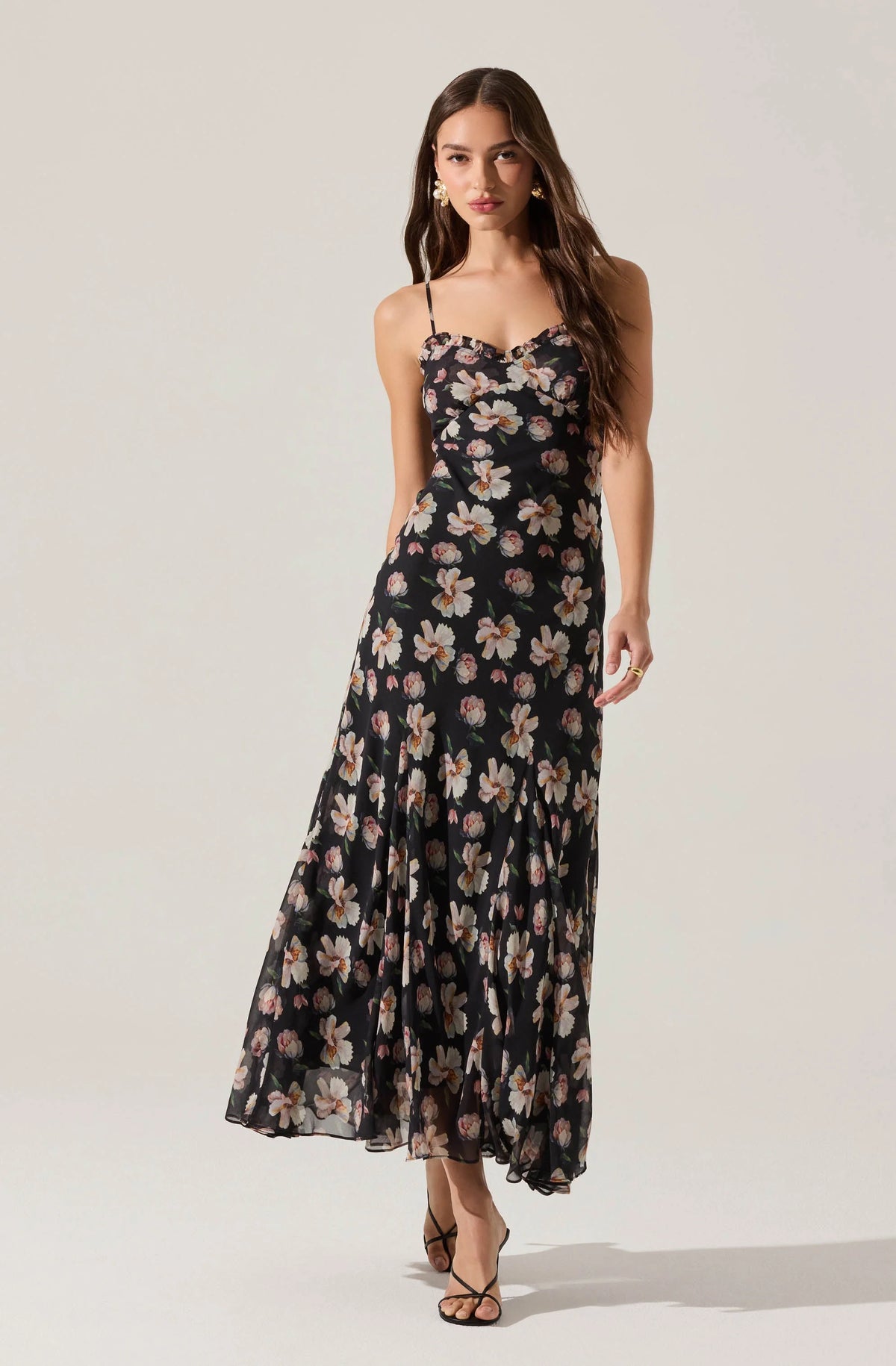 Maeryn Sweetheart Ruffle Maxi Dress